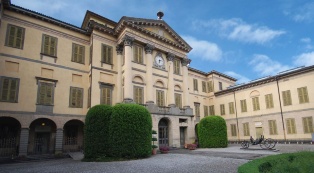 Carrara Academy